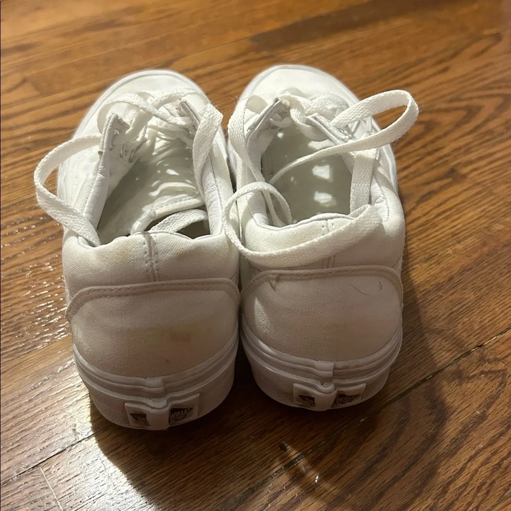 vans - Picture 2 of 3